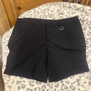 Ascend Women's Black Cargo Shorts